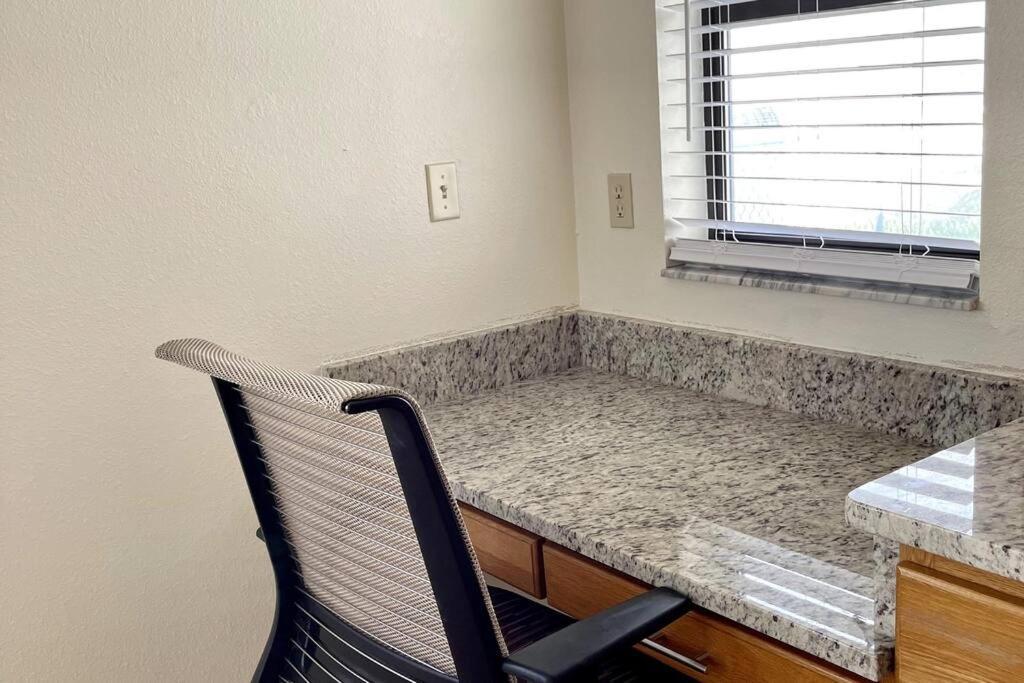 Delightful 3 Bdrm Home, Mins To Clearwater Beach المظهر الخارجي الصورة